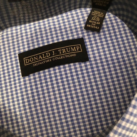 DONALD J. TRUMP SIGNATURE COLLECTION FINE COTTON DRESS SHIRT SIZE 17 1/2 34/35 - Picture 2 of 2